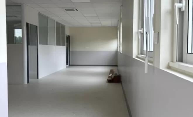 Mise en peinture et pose de revêtement de sol dans une maison d'assistante maternelle, Compiègne, SI C DECO